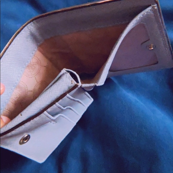 Michael Kors dusty blue mini wallet - Picture 5 of 5